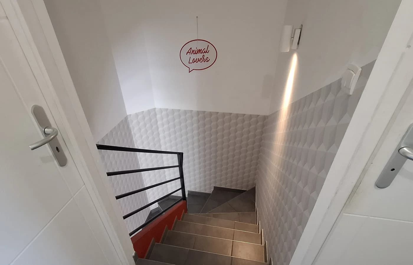 Après rénovation — Escalier & papier peint